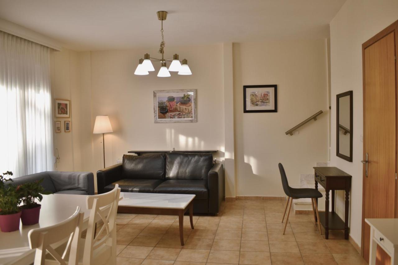 ペフコホリ Kripis Houseヴィラ エクステリア 写真